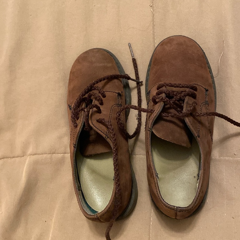 - Nice slightly used boys shoe’s Leather uppers bottoms man made. Size 11 m